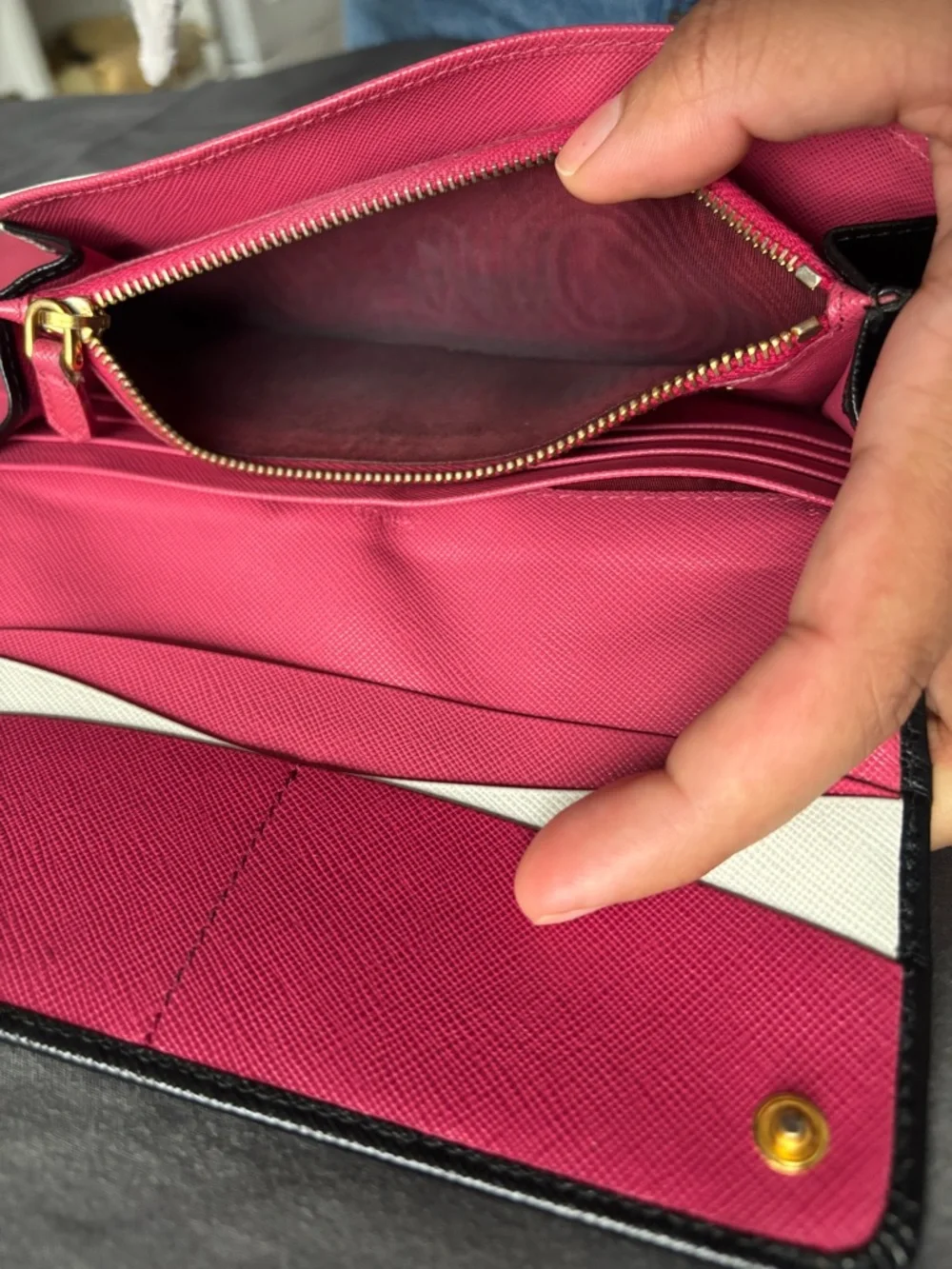 Prada wallet - Picture 6 of 9